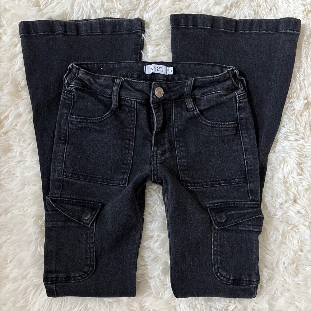 Rue21 Womens Black Cargo Flare Jeans Size 2 Utility Pocket Wide Leg Denim